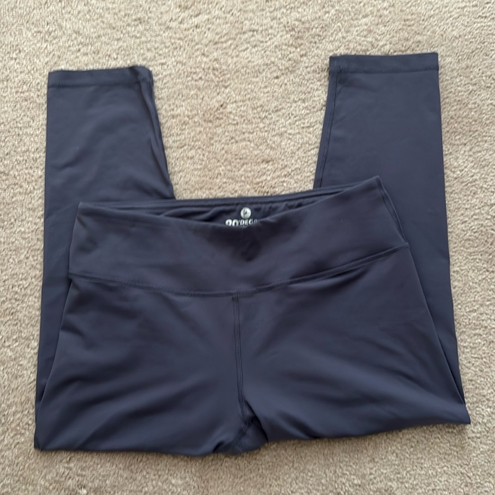 90 degrees crop legging size Large